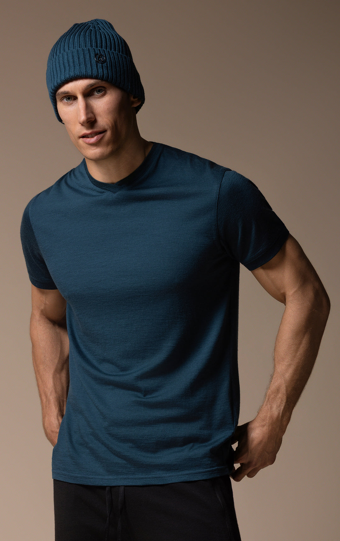 180GSM MERINO V TEE
